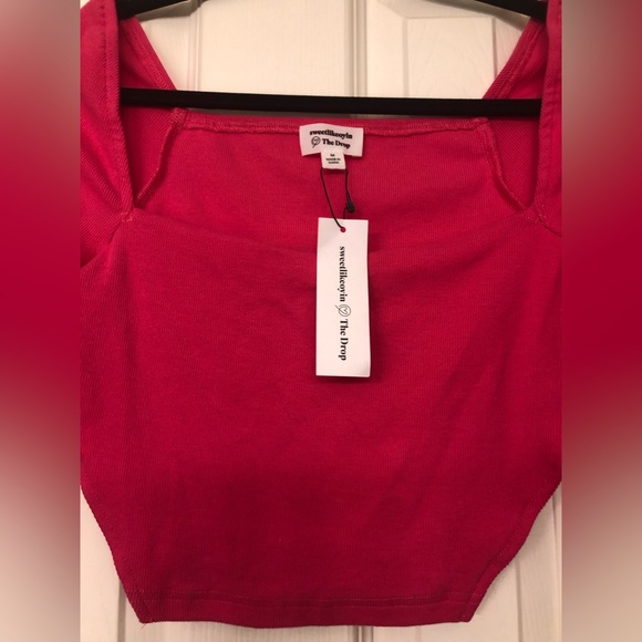 Sweetlikeoyin-the drop Solid Red Long Sleeves Size Medium crop top NWT - Picture 2 of 5